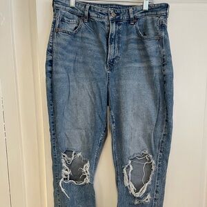 American Eagle Strigid “Mom Jean”